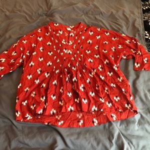 Light weight flowy top